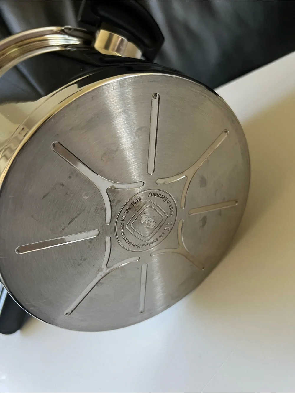 Fissler Vitaquick Premium 6.3 Qt Pressure Cooker